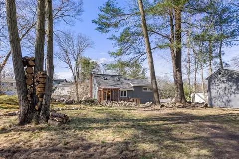 Exterior - 52 Chute Rd, Dedham, MA 02026 photo 7 of 8