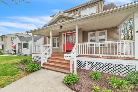 45 Eddy St, Springfield, MA 01104 photo 4