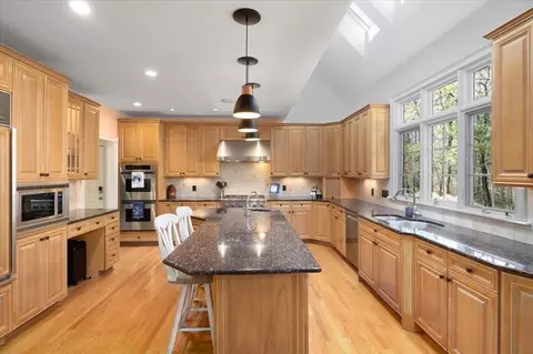 12 Bridle Path, Walpole, MA 02081 photo 12
