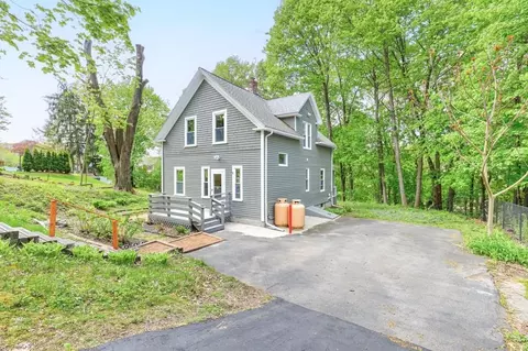 152 Hampton St, Auburn, MA 01501