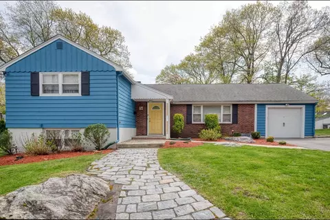 67 Victoria St, Milton, MA 02186