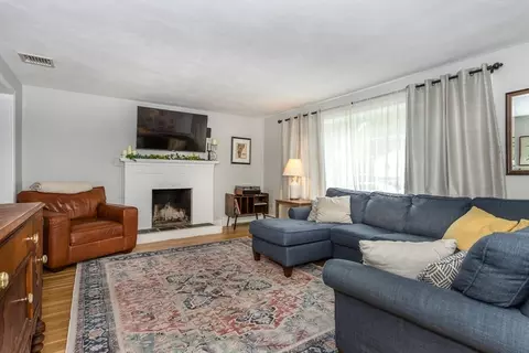 28 Randolph St, Canton, MA 02021 photo 4