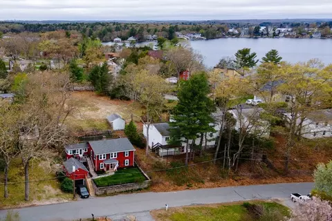 7 Colonial Rd, Webster, MA 01570 photo 2