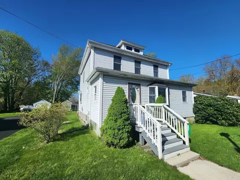 247 County St, Taunton, MA 02780