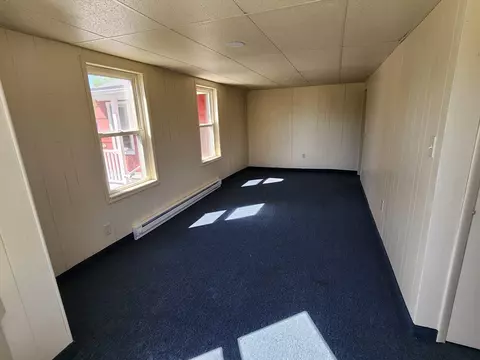Living - 113 Lake St, Webster, MA 01570 photo 3 of 4