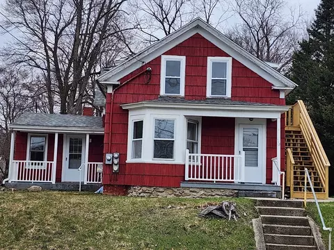 Exterior - 113 Lake St, Webster, MA 01570 photo 3 of 3