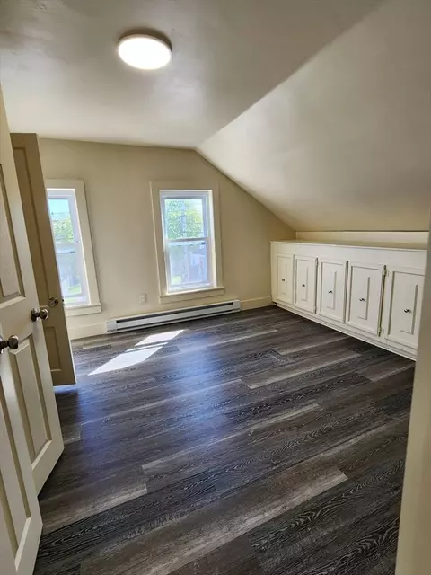 Bedroom - 113 Lake St, Webster, MA 01570 photo 2 of 6