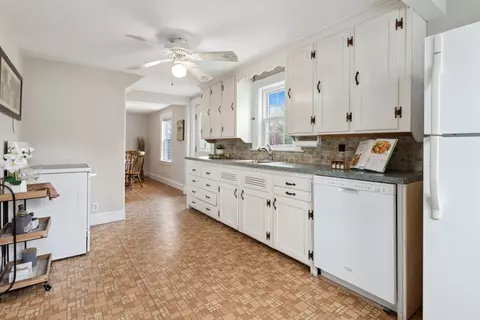 Kitchen - 12 Hancock St, Reading, MA 01867 photo 2 of 2