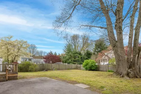Exterior - 12 Hancock St, Reading, MA 01867 photo 11 of 12