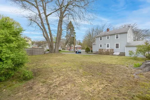 Exterior - 12 Hancock St, Reading, MA 01867 photo 9 of 12
