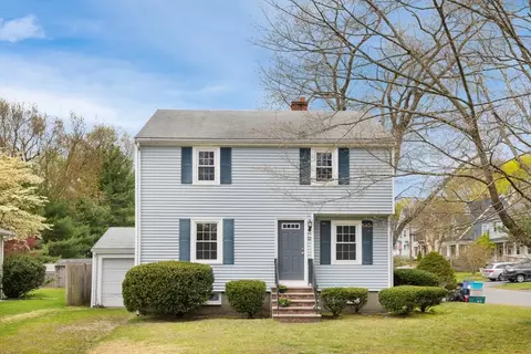 Exterior - 12 Hancock St, Reading, MA 01867 photo 2 of 12