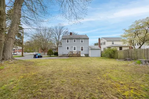 Exterior - 12 Hancock St, Reading, MA 01867 photo 8 of 12