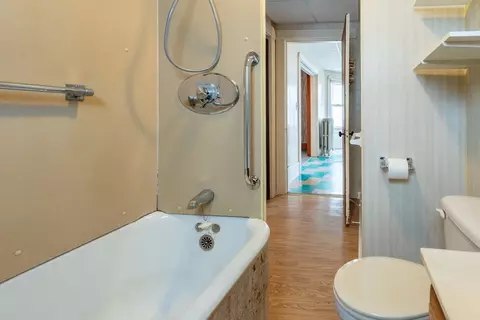 Bath - 82 Snell St, Fall River, MA 02721 photo 3 of 4
