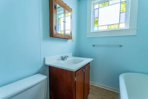 Bath - 82 Snell St, Fall River, MA 02721 photo 1 of 4