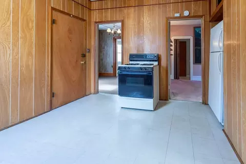 Entry Way - 82 Snell St, Fall River, MA 02721 photo 5 of 6