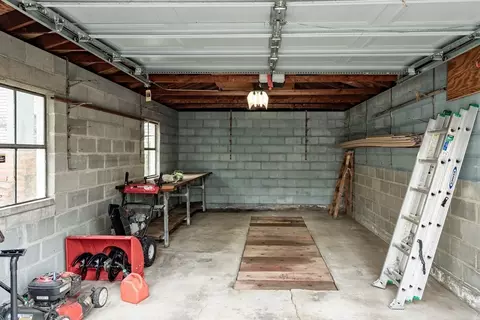 Exterior - 82 Snell St, Fall River, MA 02721 photo 3 of 4