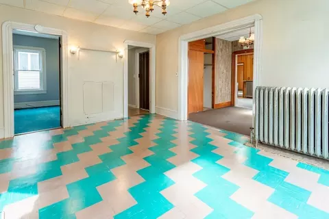 Living - 82 Snell St, Fall River, MA 02721 photo 5 of 6