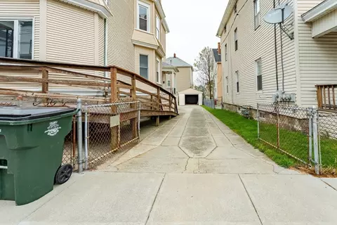 Exterior - 82 Snell St, Fall River, MA 02721 photo 2 of 4