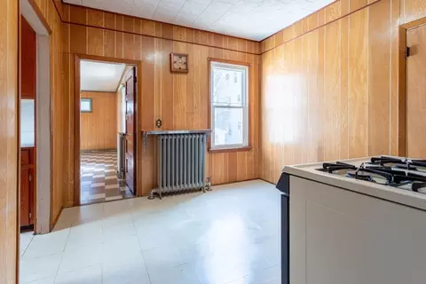 Entry Way - 82 Snell St, Fall River, MA 02721 photo 4 of 6