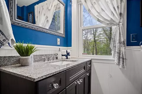 16 Whipple St, Danvers, MA 01923 photo 17