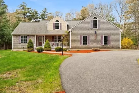 Exterior - 185 Great Neck Rd, Wareham, MA 02571 photo 3 of 9