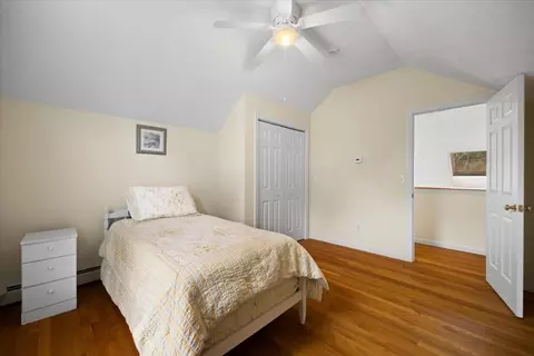 Bedroom - 185 Great Neck Rd, Wareham, MA 02571 photo 2 of 3