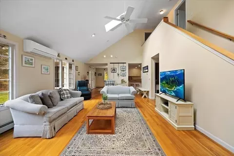 Living - 185 Great Neck Rd, Wareham, MA 02571 photo 1 of 2