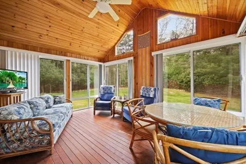 Exterior - 185 Great Neck Rd, Wareham, MA 02571 photo 7 of 9