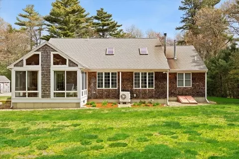 Exterior - 185 Great Neck Rd, Wareham, MA 02571 photo 4 of 9