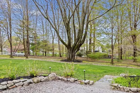 1062 Main St, Hingham, MA 02043 photo 37
