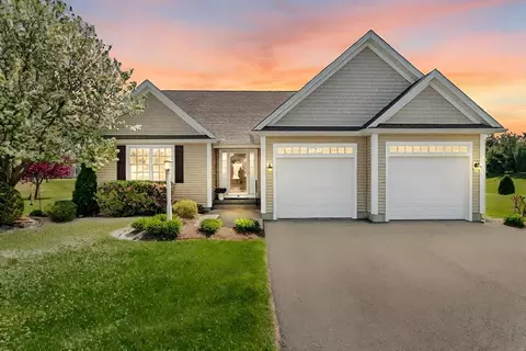 50 Bluegrass Dr #50, East Longmeadow, MA 01028