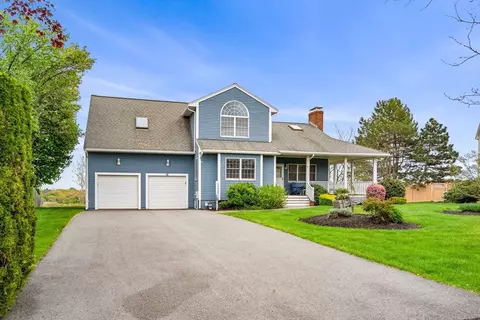 16 Lauren Ln, Lynn, MA 01904