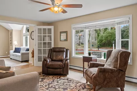 Living - 28 Mayflower Rd, Mashpee, MA 02649 photo 2 of 5