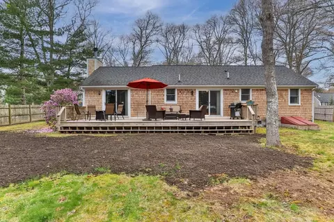 Exterior - 28 Mayflower Rd, Mashpee, MA 02649 photo 8 of 9