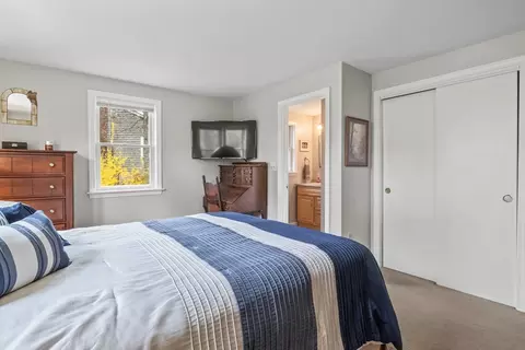 Bedroom - 28 Mayflower Rd, Mashpee, MA 02649 photo 6 of 7