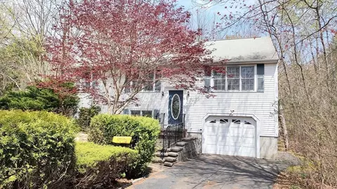 60 Crescent St, East Bridgewater, MA 02333