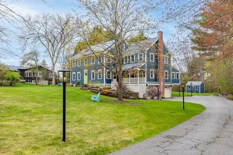 112 Pleasant St, Ayer, MA 01432