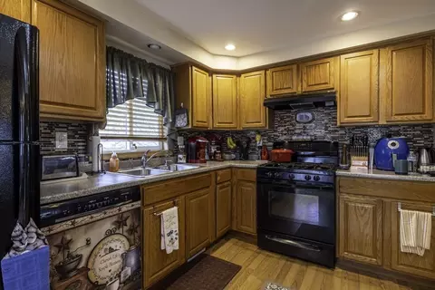 535 Ridge St, Fall River, MA 02724 photo 8
