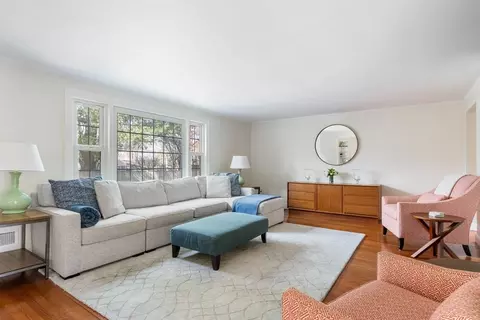 14 Smith St, Needham, MA 02492 photo 8