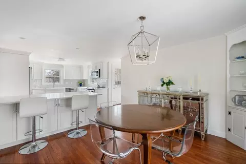 14 Smith St, Needham, MA 02492 photo 6