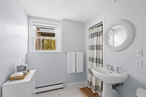 Bath - 26 Towerbrook Rd, Hingham, MA 02043 photo 3 of 3