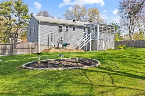 Exterior - 26 Towerbrook Rd, Hingham, MA 02043 photo 5 of 7