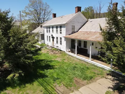 9 Main Rd, Colrain, MA 01340 photo 3