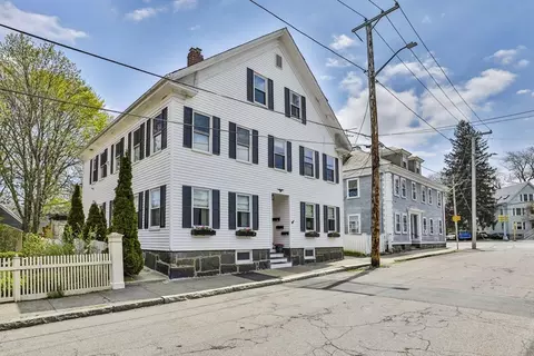 6 Flint St #1, Salem, MA 01970