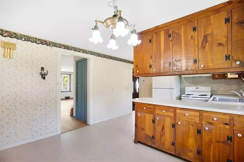 31 Overlea Dr, Springfield, MA 01119 photo 19