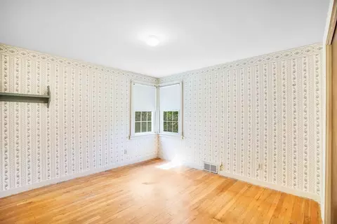 31 Overlea Dr, Springfield, MA 01119 photo 28