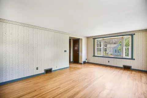 31 Overlea Dr, Springfield, MA 01119 photo 22
