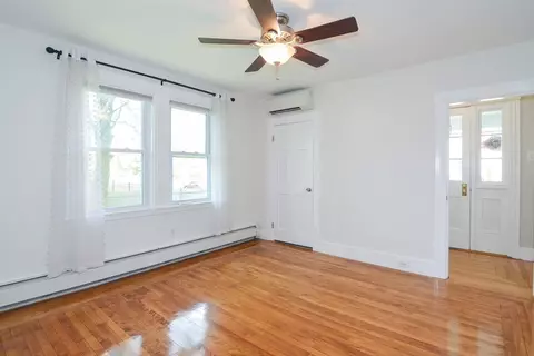 14 Maple, Uxbridge, MA 01569 photo 20