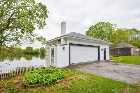 14 Maple, Uxbridge, MA 01569 photo 38