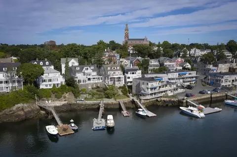 24 Lee St #D2 AND D3, Marblehead, MA 01945